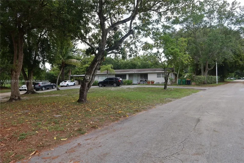 5920 SW 45th Way, Dania Beach, FL 33314, Dania Beach, Florida, United States. - Photo 7
