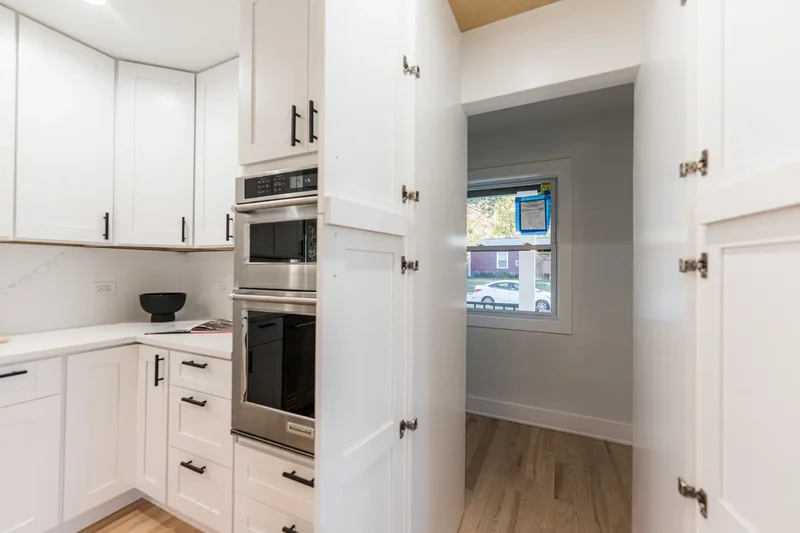 147 W North Avenue, Lombard, Illinois, United States. - Photo 13