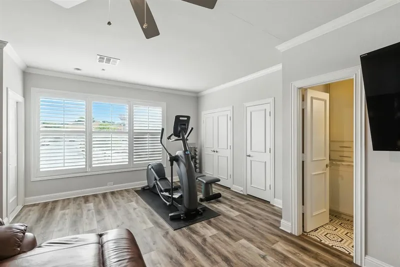 1577 Main Street, Grapevine, Texas, United States. - Photo 40