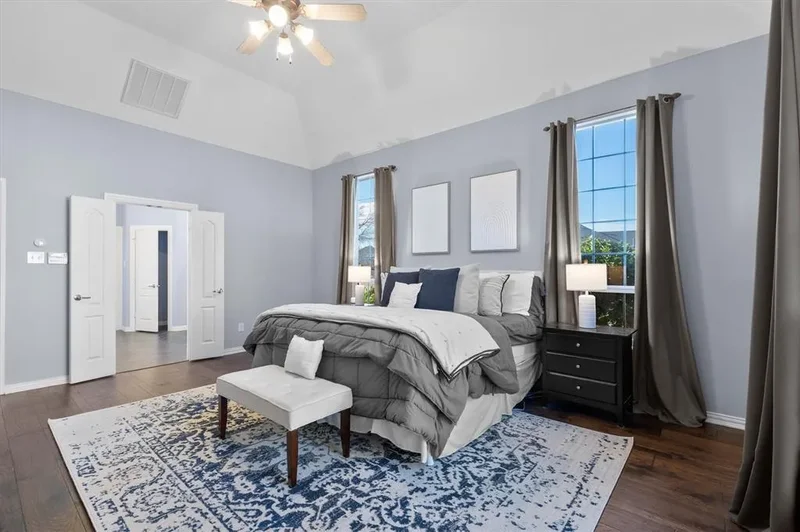 1709 E Branch Hollow Drive, Carrollton, Texas, United States. - Photo 9