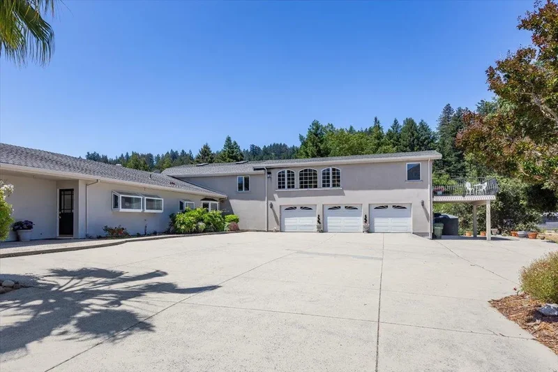 22187 Old Santa Cruz Highway, Los Gatos, California, United States. - Photo 21