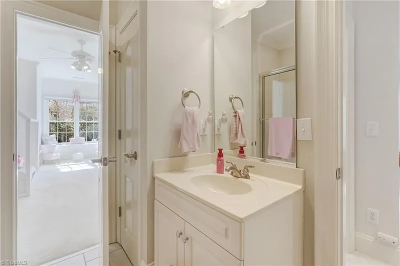 5103 Bodie Lane, Greensboro, North Carolina, United States. - Photo 35