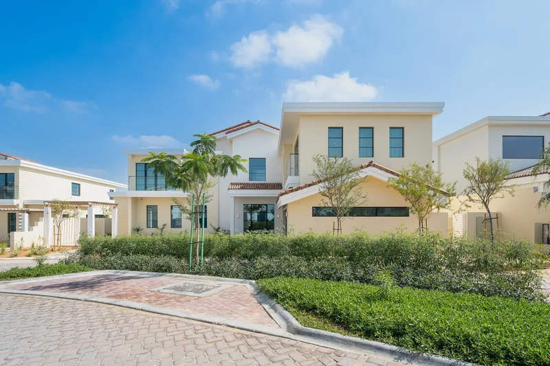 Dubai - Jumeirah Golf Estates - Earth - Sanctuary Falls, NA, Dubai, Dubai, United Arab Emirates. - Photo 2