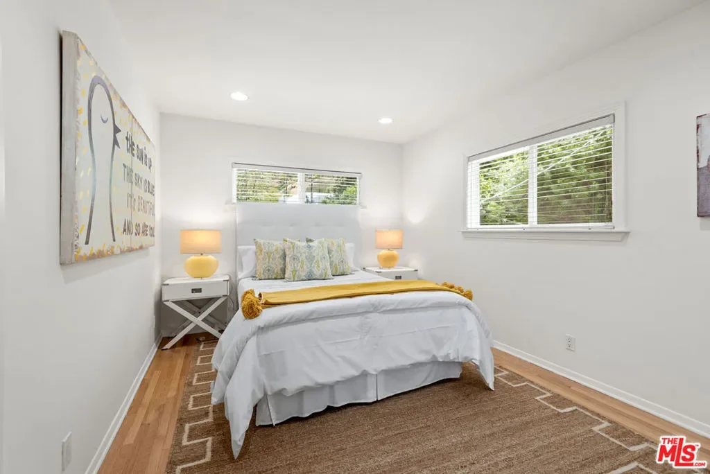 1247 N Bundy Drive, Los Angeles, California, United States. - Photo 15