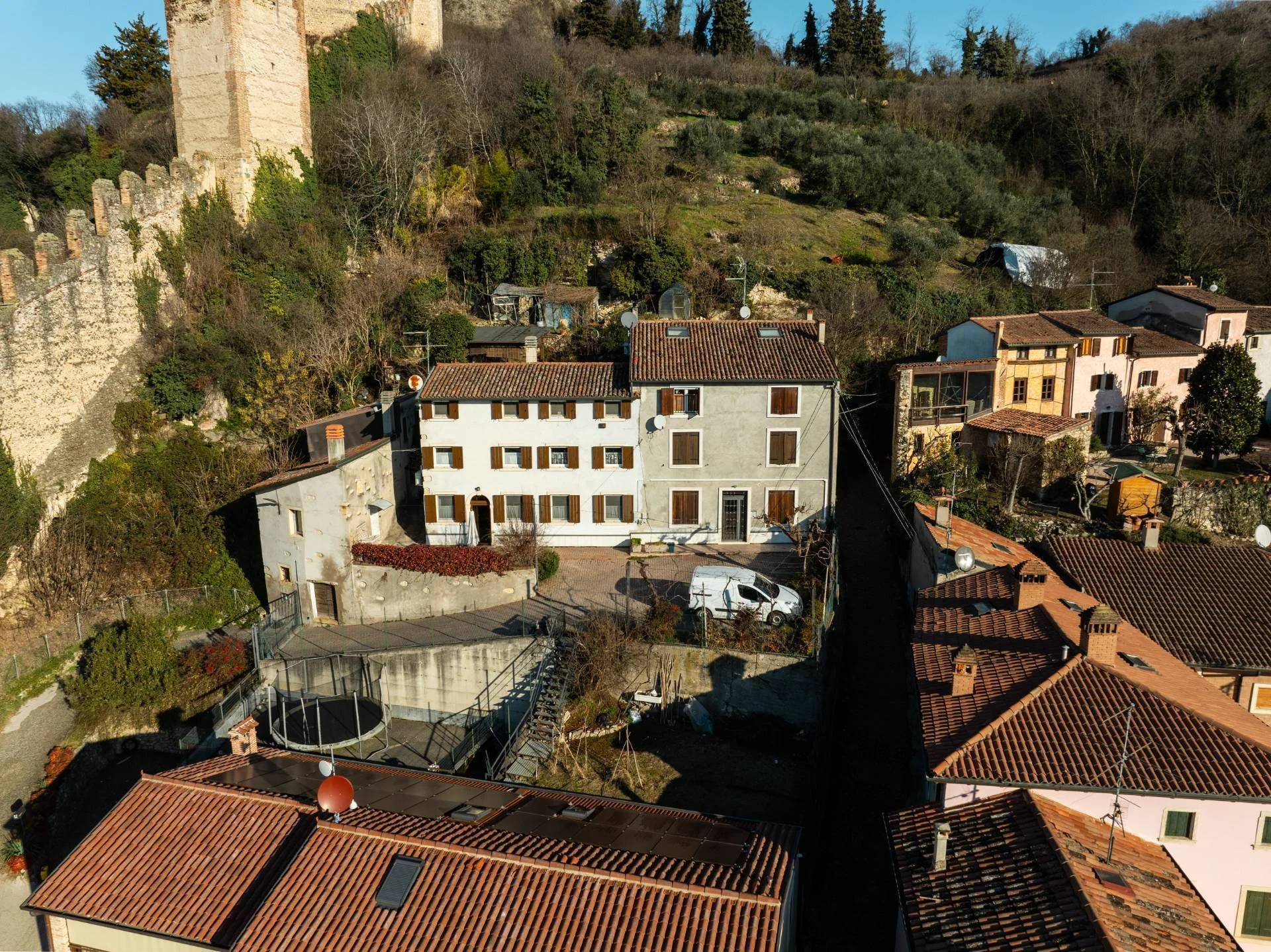 Via Adolfo Mattielli Pittore, Soave, Veneto, Italy. - Photo 41