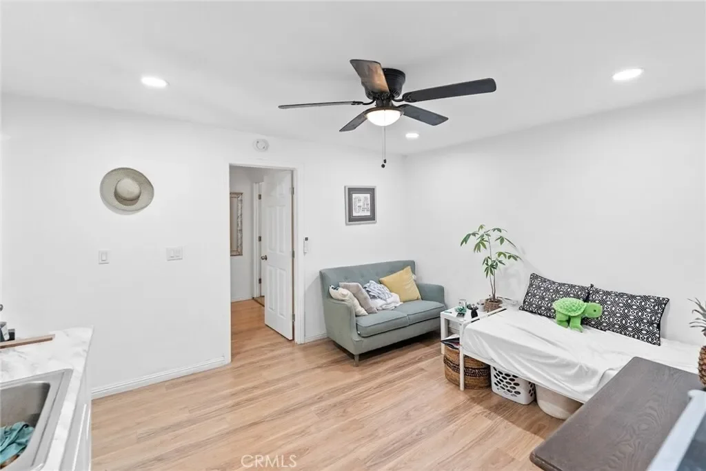 15219 Willard, Los Angeles, California, United States. - Photo 15
