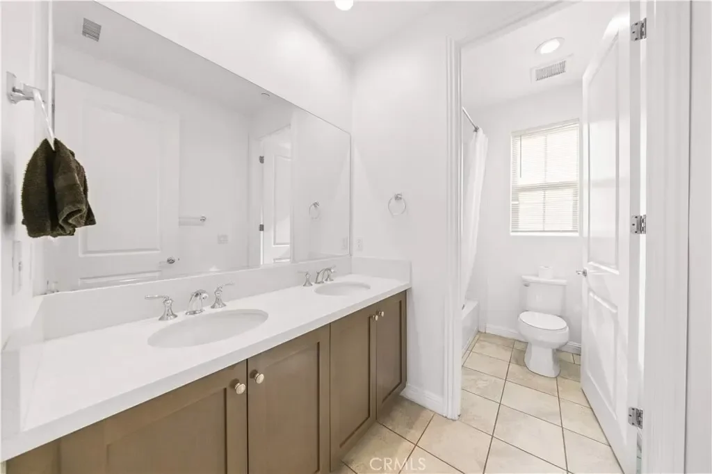 20611 W Chestnut Circle, Los Angeles, California, United States. - Photo 26