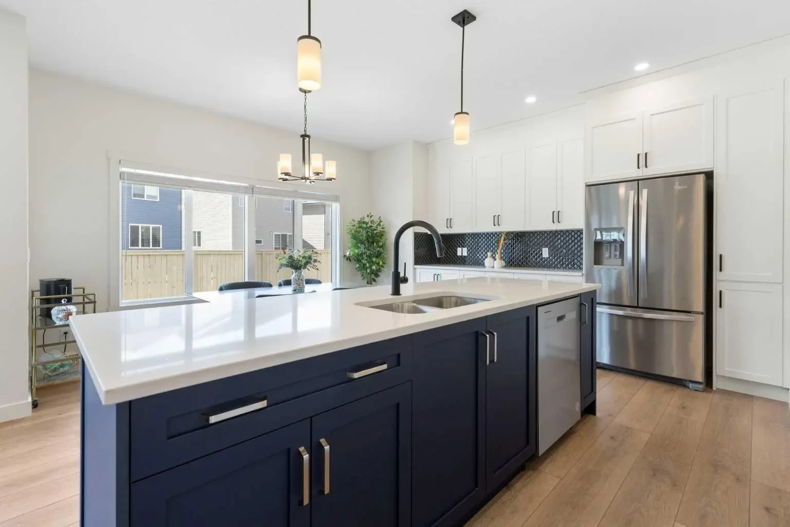 1635 Baywater Street SW, Airdrie, Alberta, Canada. - Photo 18