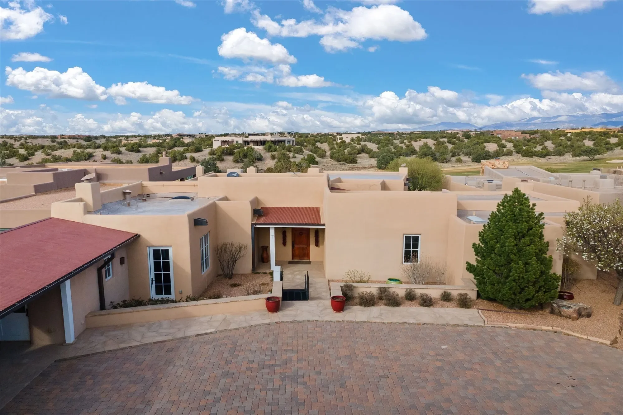 50 Paseo Aragon, Santa Fe, NM 87506, Santa Fe, New Mexico, United States. - Photo 53