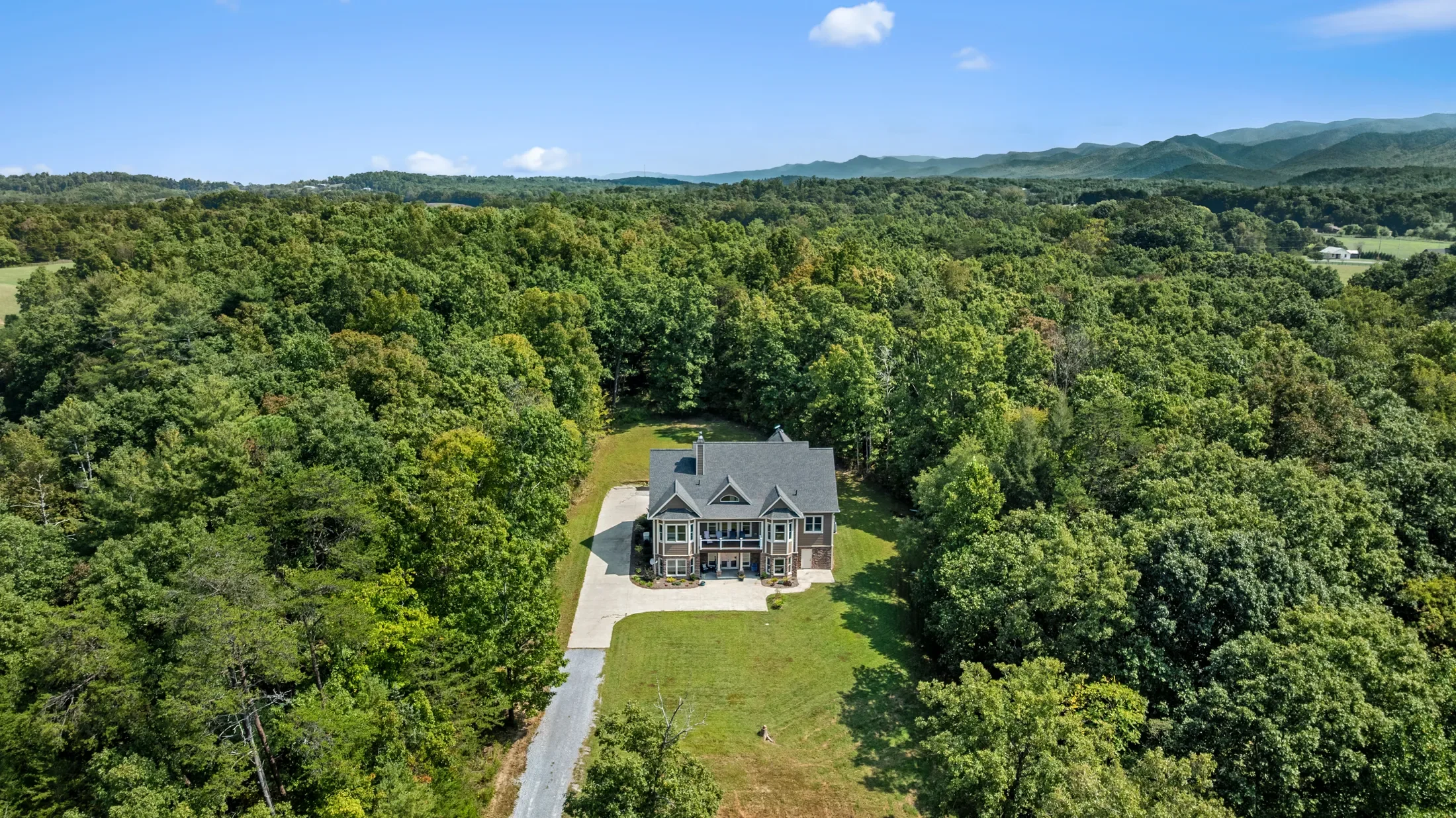 570 Bill Jones Rd , Afton, TN 37616, Afton, Tennessee, United States. - Photo 41