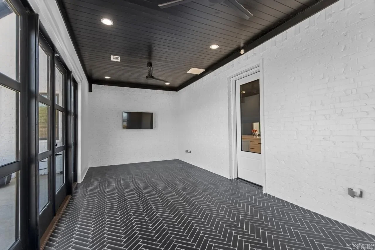Gallery photo 5