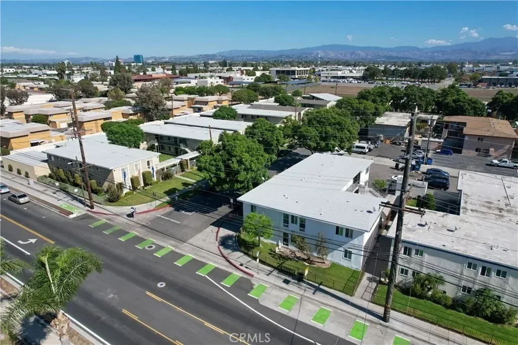 1401 Standard Avenue, Santa Ana, California, United States. - Photo 6