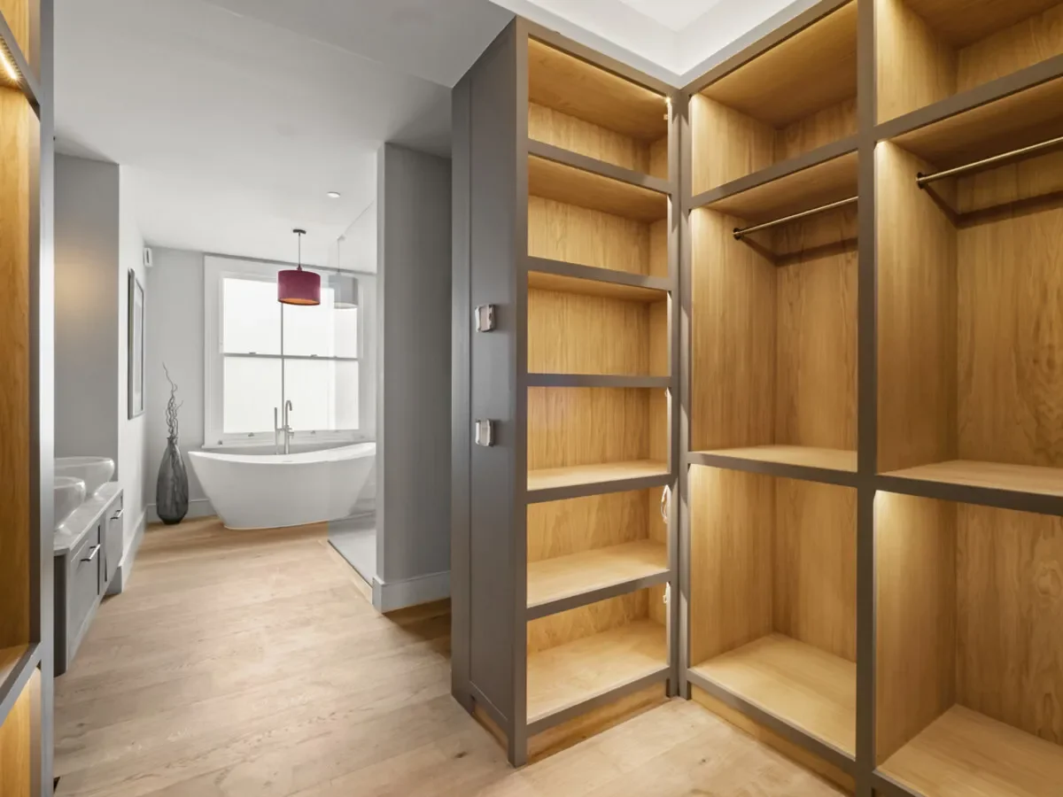 Lakeside Road, London, W14, London, England, United Kingdom. - Photo 14