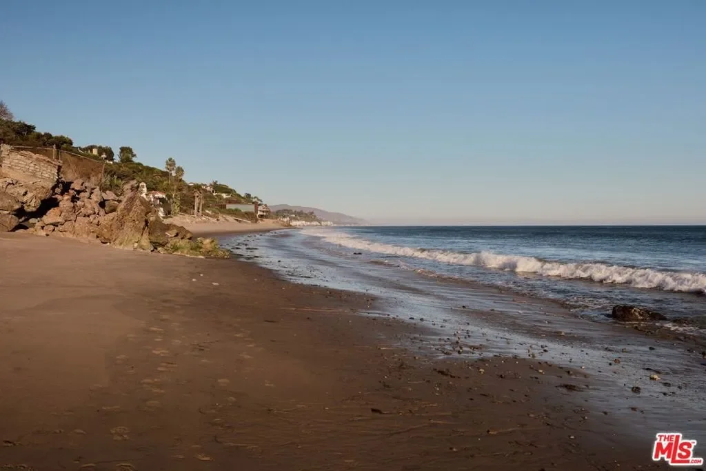 28026 Sea Lane Drive, Malibu, California, United States. - Photo 10
