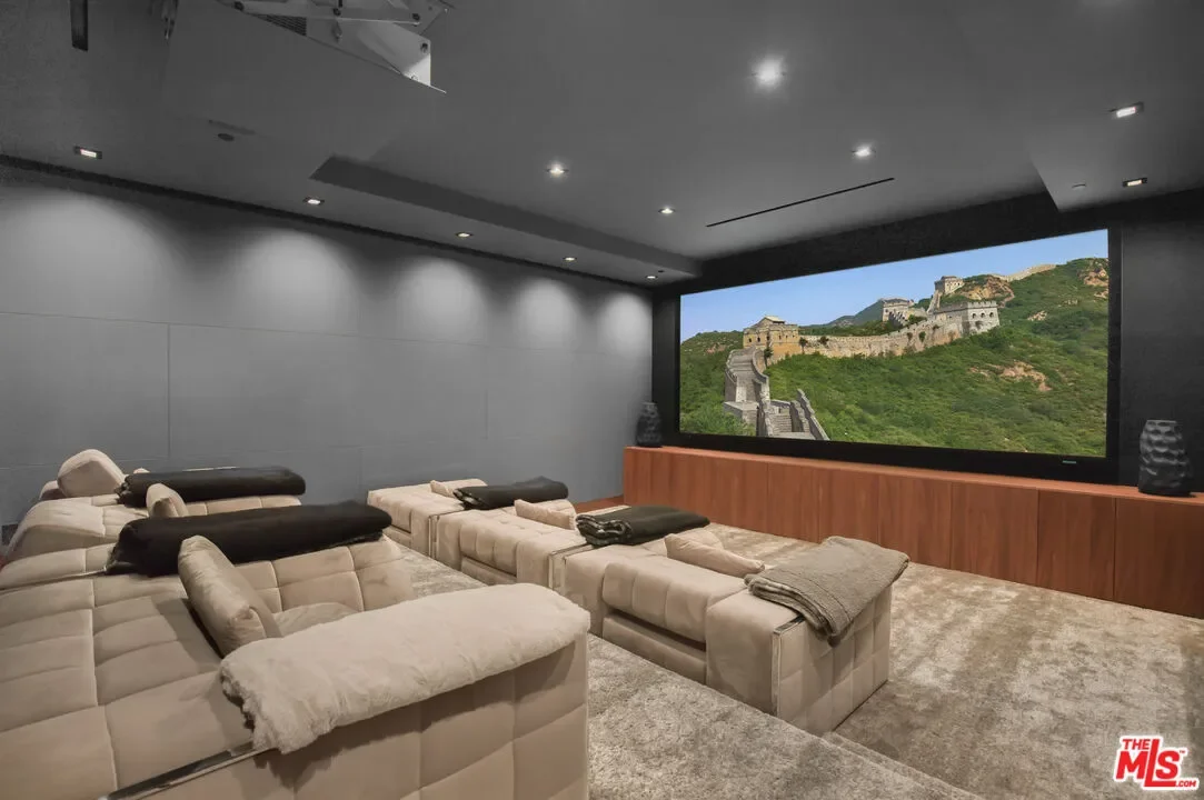 9410 Sierra Mar Pl, Los Angeles, California, United States. - Photo 10