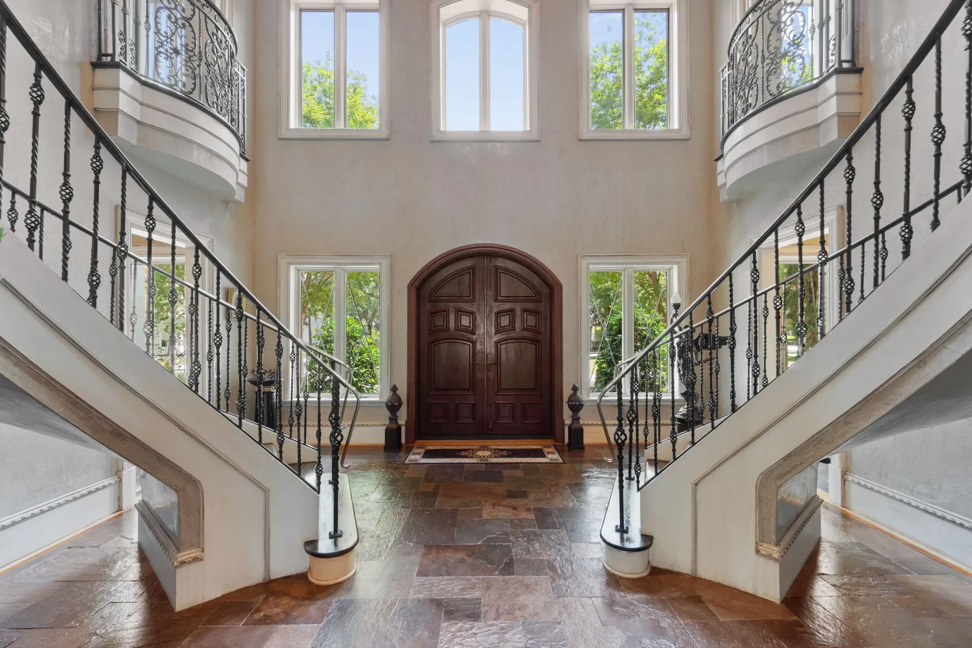 Gallery photo 12