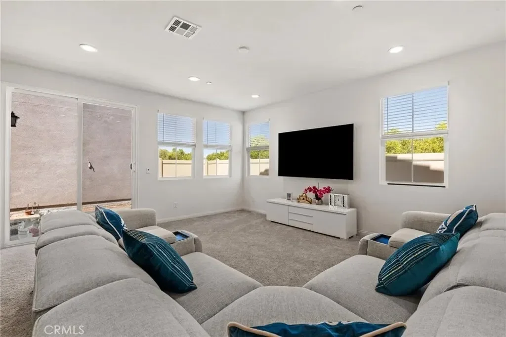 4398 Cadence Way, Oceanside, California, United States. - Photo 4