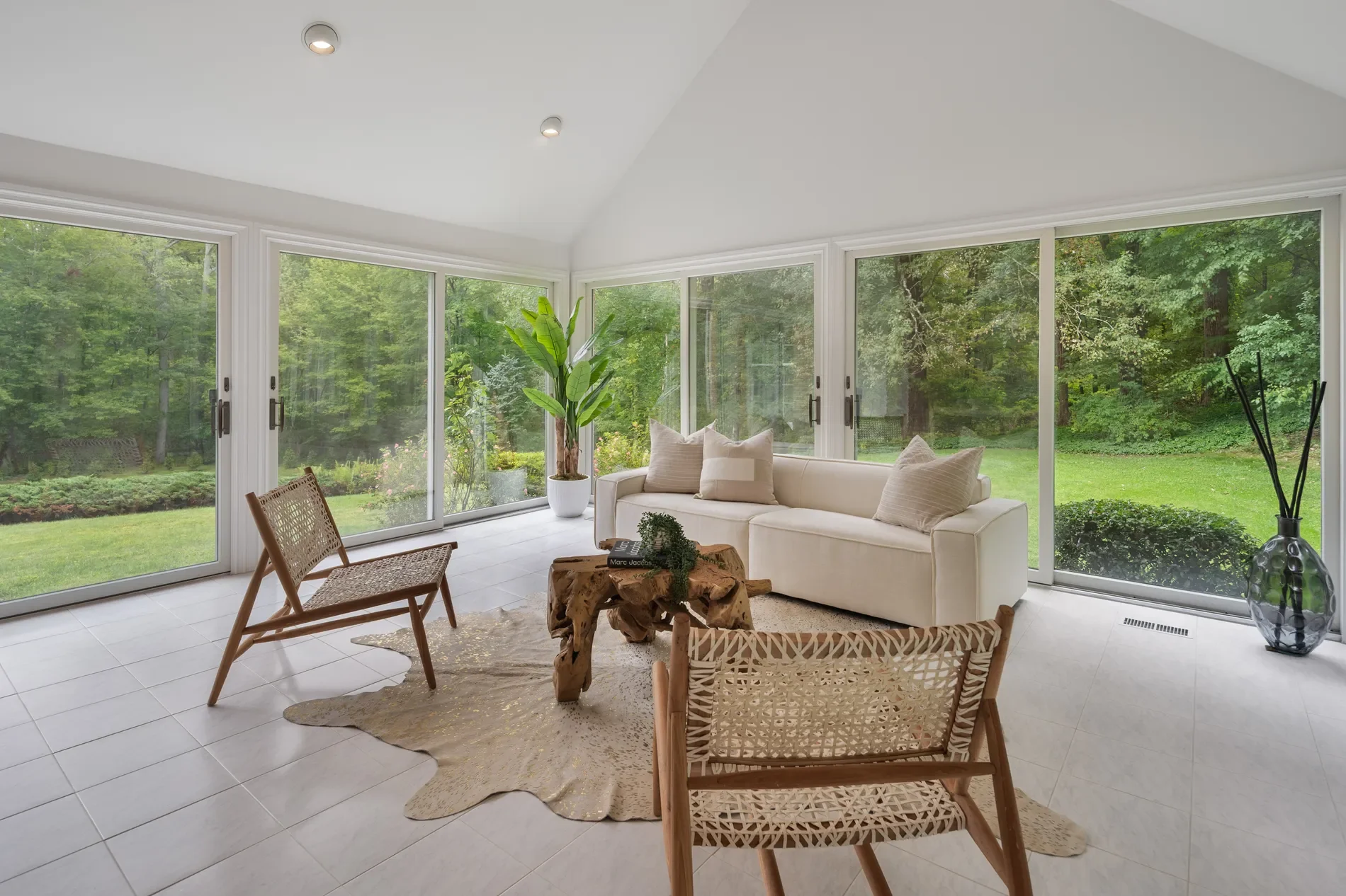 650 Laurel Road, New Canaan, CT 06840, New Canaan, Connecticut, United States. - Photo 3