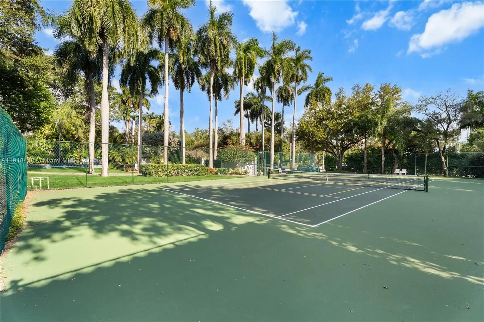 2475 S Bayshore Dr #2, Miami, Florida, United States. - Photo 38