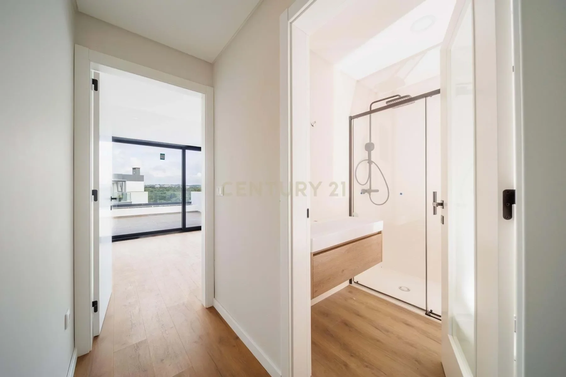Gallery photo 3