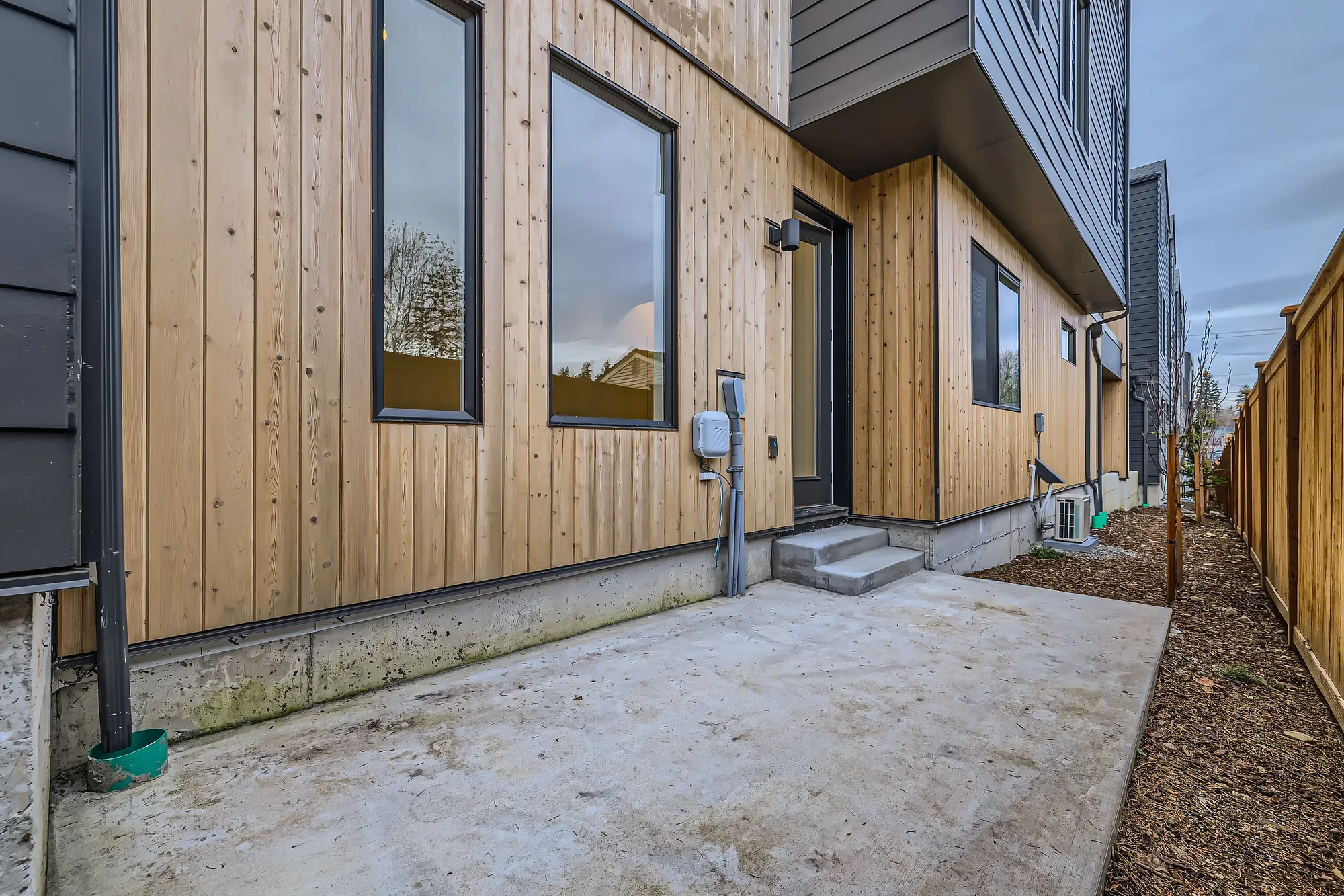 1327 N 185th St Unit #C , Shoreline, WA 98133, Seattle, Washington, United States. - Photo 23