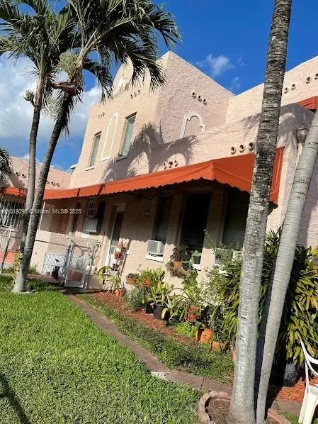 829 SW 19th Ave, Miami, Florida, United States. - Photo 5