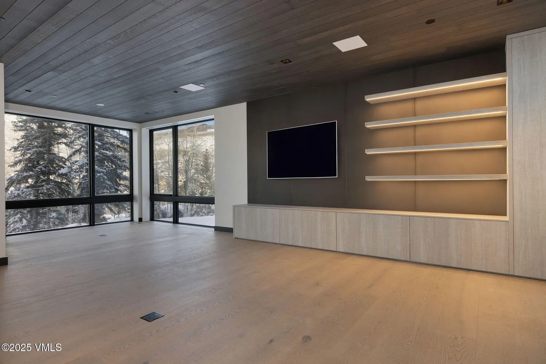 366 Forest Road, Vail, CO, 81657, USA, Vail, Colorado, United States. - Photo 33