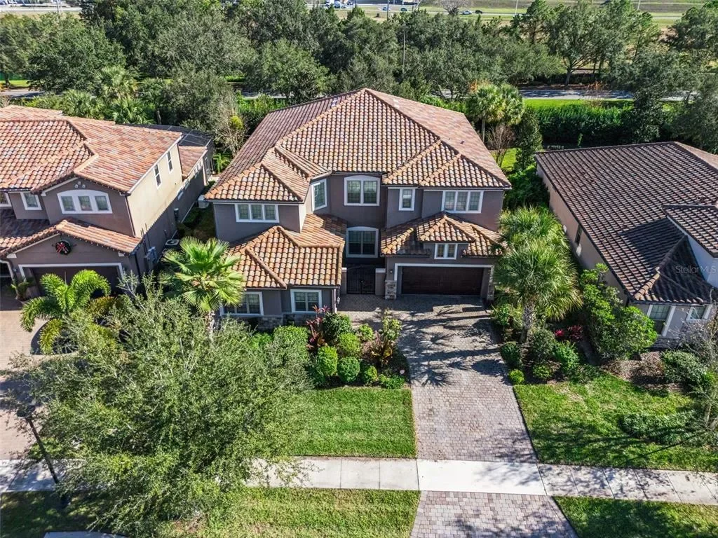 Exterior photo 10