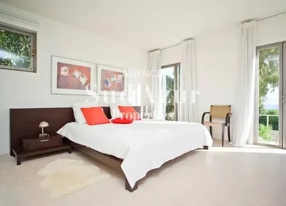 Gallery photo 8