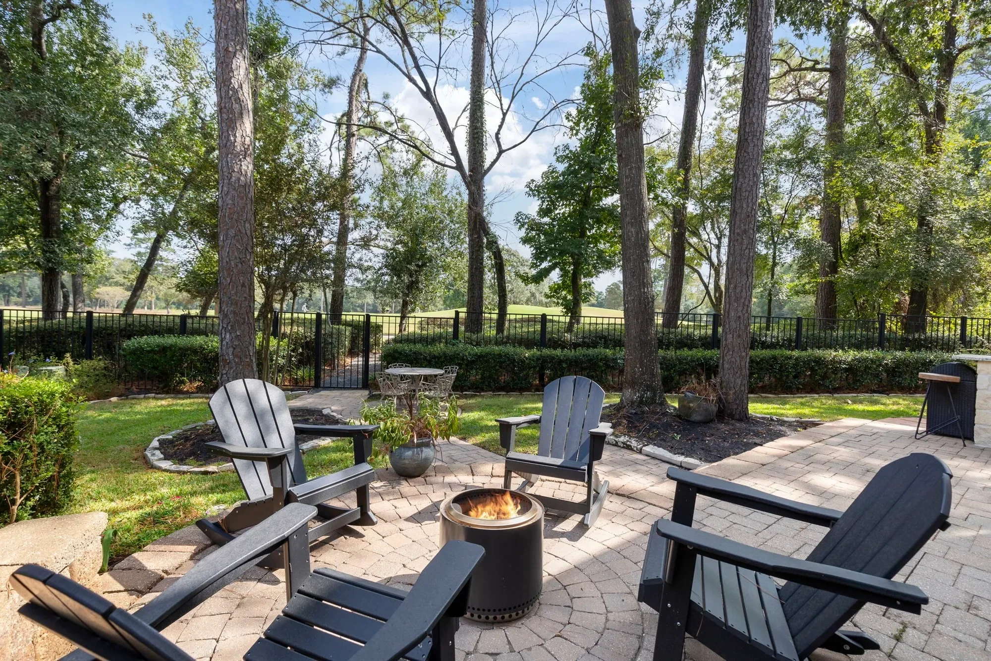 10 Mill Point Place, The Woodlands, TX 77380, The Woodlands, Texas, United States. - Photo 6