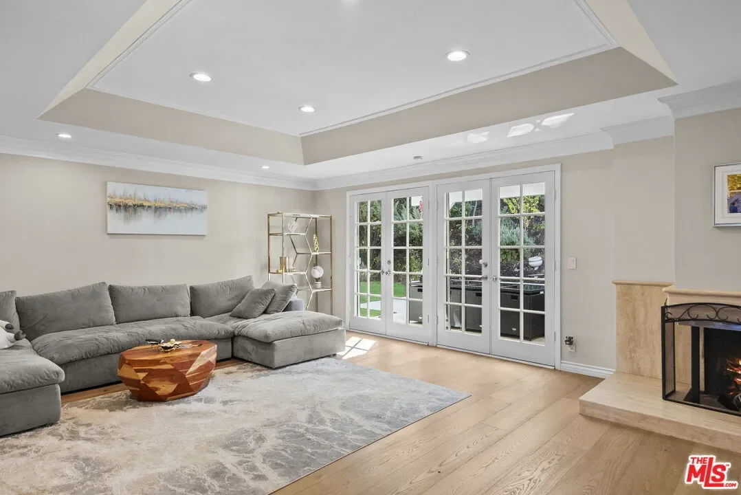 22241 Alizondo Dr, Los Angeles, California, United States. - Photo 14
