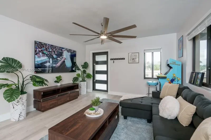 1721 SW 11th Ter, Miami, Florida, United States. - Photo 28