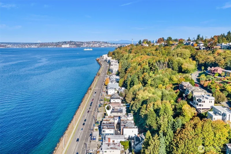 1772 Alki Avenue SW #B, Seattle, WA 98116, Seattle, Washington, United States. - Photo 31