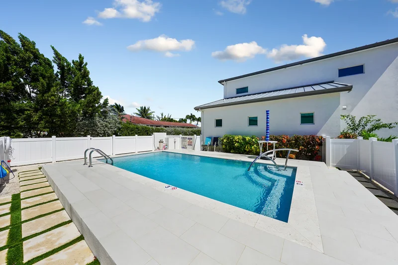 11H1 1, Grand Harbour, George Town, Cayman Islands. - Photo 27