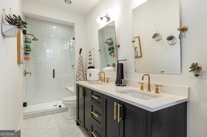 285 Roswell Farms Drive, Roswell, GA 30075, Roswell, Georgia, United States. - Photo 7