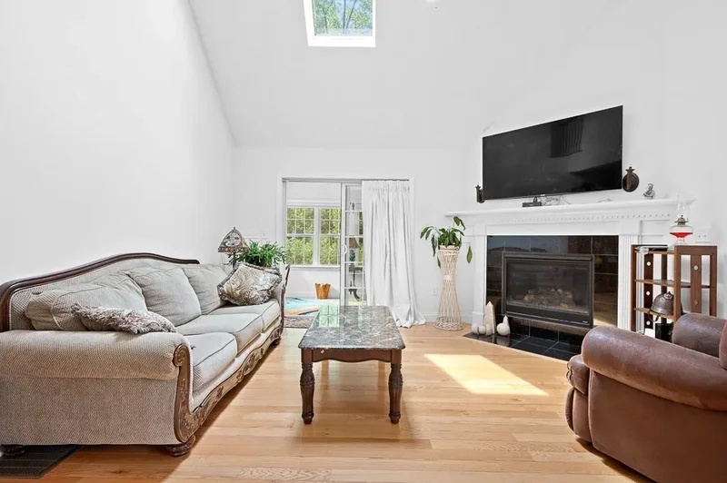 2 Maria Lane 2, Worcester, Massachusetts, United States. - Photo 14