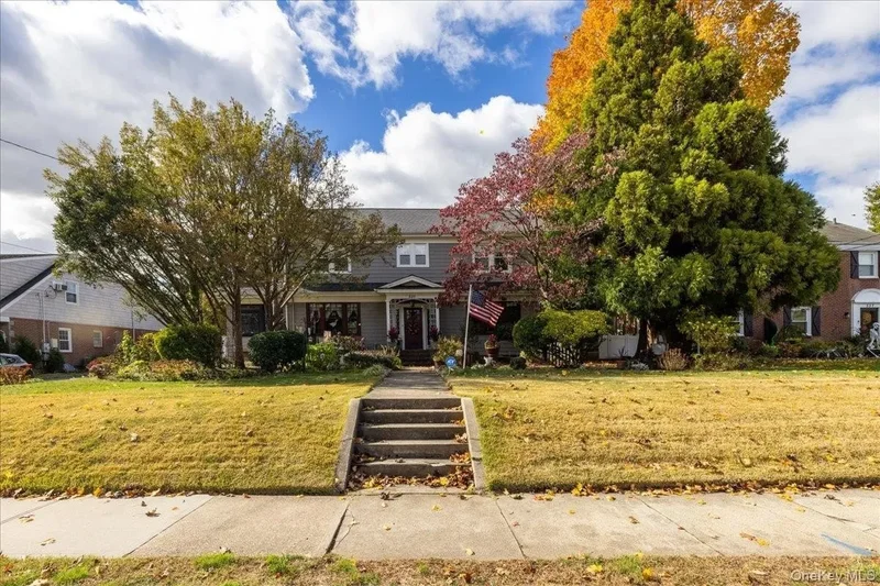 331 Mineola Boulevard, Mineola, NY, 11501, USA, Mineola, New York, United States. - Photo 24