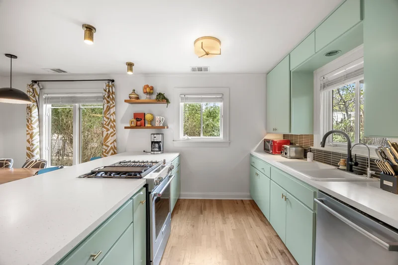 909 Shelley Avenue , Austin, TX 78703, Austin, Texas, United States. - Photo 20