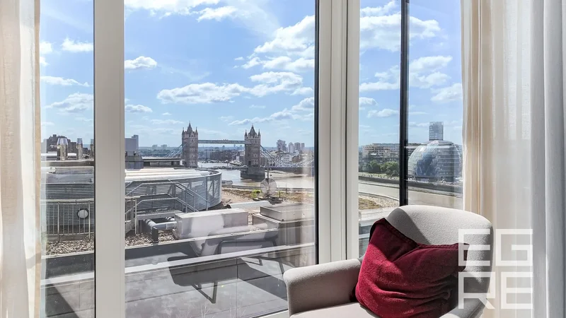 Sugar Quay, London, England, United Kingdom. - Photo 10
