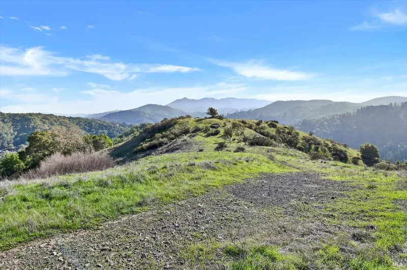 615 Oak Manor Drive, Fairfax, California, United States. - Photo 49