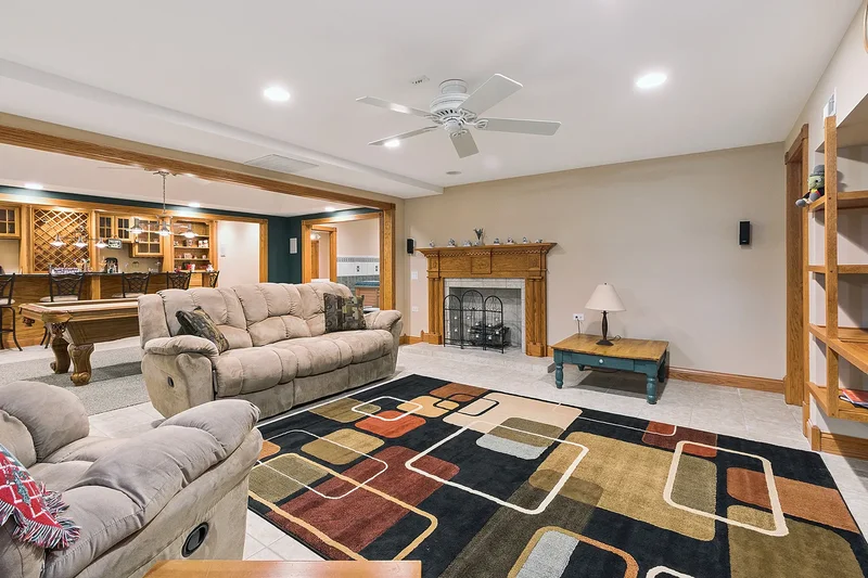 12444 Lake View Drive, Orland Park, IL 60467, Orland Park, Illinois, United States. - Photo 31