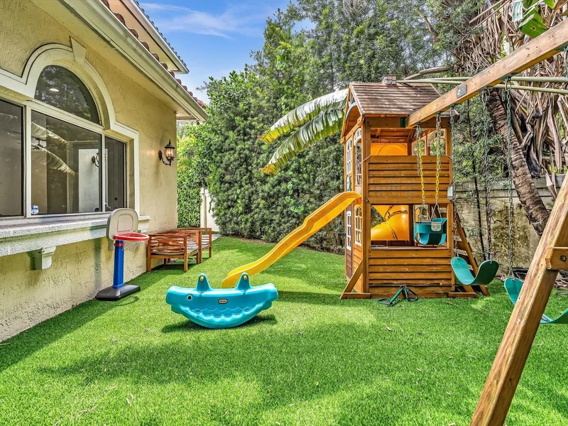 3555 Forest View Circle, Dania Beach, FL 33312, Dania Beach, Florida, United States. - Photo 24