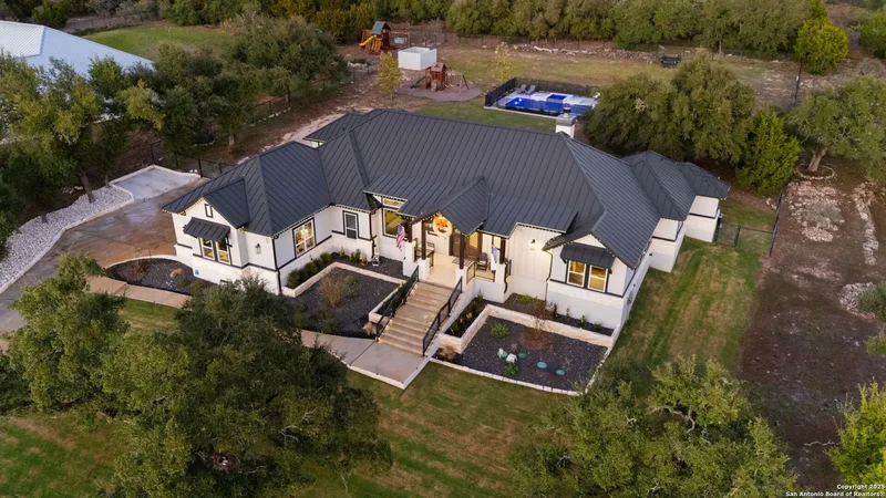 1113 Provence, New Braunfels, TX 78132, New Braunfels, Texas, United States. - Photo 11
