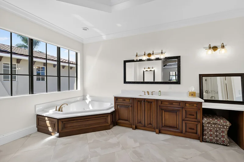 838 NE 70th Street , Boca Raton, FL 33487, Boca Raton, Florida, United States. - Photo 25