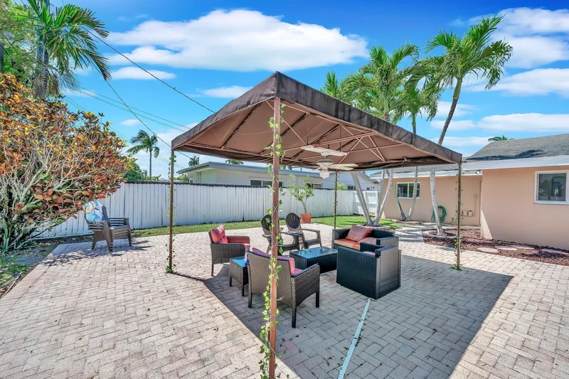 1870 NE 197th Ter, North Miami Beach, Florida, United States. - Photo 70