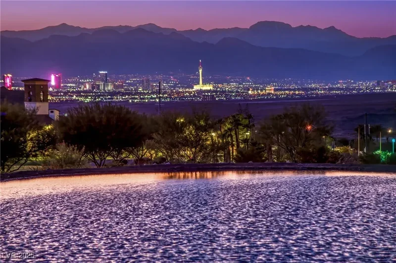29 Porto Malaga Street, Henderson, NV 89011, Henderson, Nevada, United States. - Photo 58