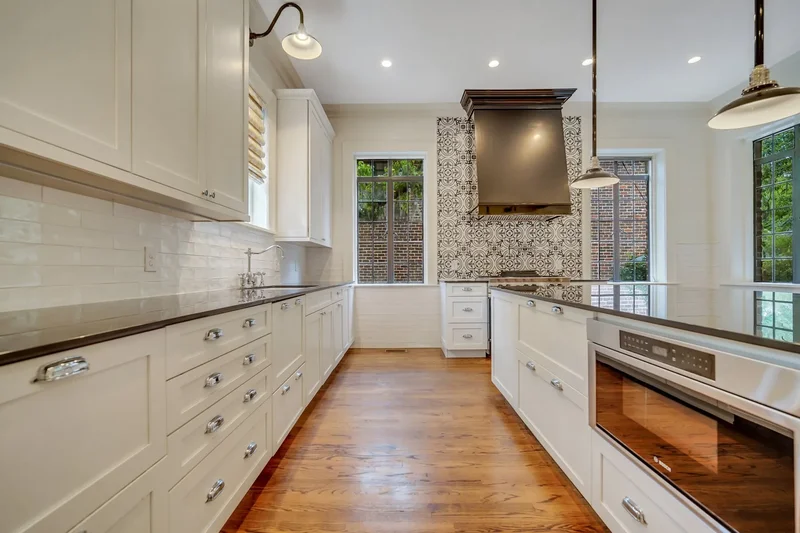 302 E 46th Street, Savannah, Georgia, United States. - Photo 29