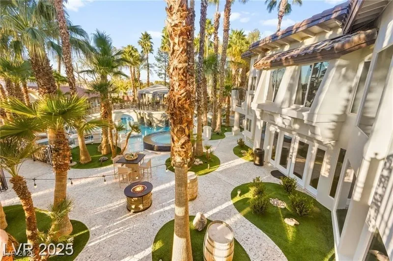 2818 E Quail Avenue, Las Vegas, Nevada, United States. - Photo 13