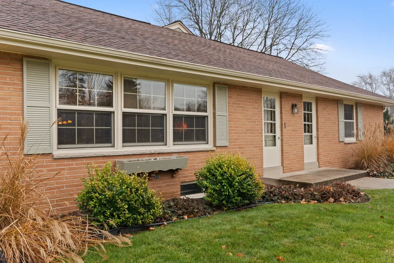 14840 Pomona Rd. , Brookfield, WI 53005, Brookfield, Wisconsin, United States. - Photo 3