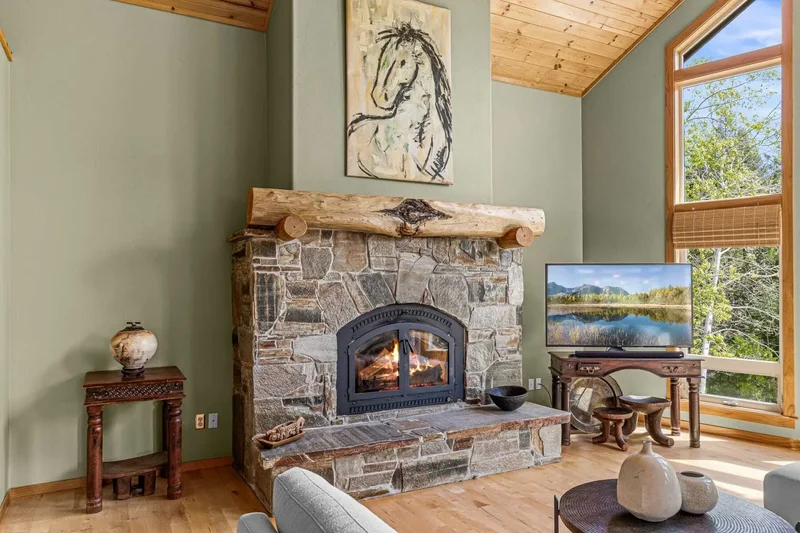 545 Conifer Way , Ashland, OR 97520, Ashland, Oregon, United States. - Photo 3